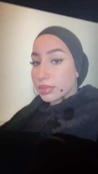 Auf Anfrage eines Users seine Cousine tributet