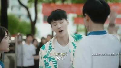 Bai Xin Yi Kicks a Man in the Balls in Summer in Love/夏日不宜入爱河 (1x2)