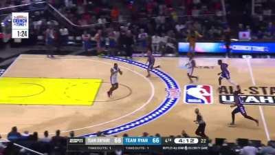 [Highlight] DK Metcalf continues his aerial assault on the rim