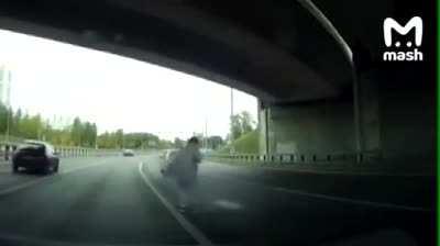 Guy gets hit with flare gun during road rage incident.