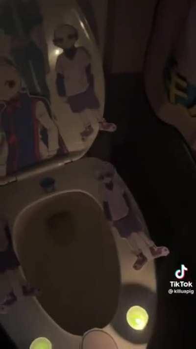 Live look from applepitou’s bathroom