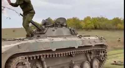 The occupiers began to surrender along with their equipment in the Kherson direction