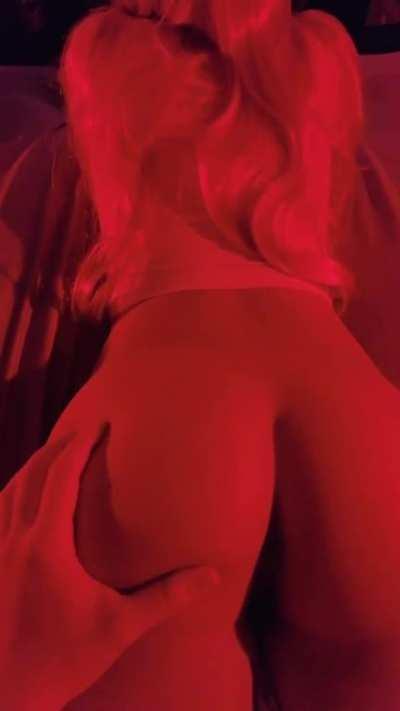 Making my ass available while I play 😇