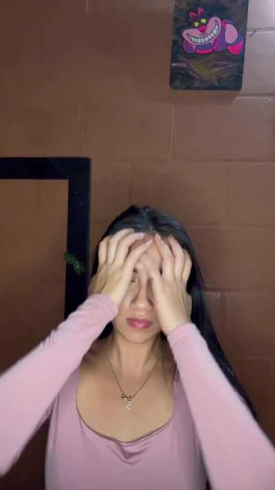 I’m 18 and I want to know what you think of my Latina body!