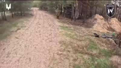 Ukrainian SOF Team of the 8th Special Purpose Regiment took out a Russian soldier during a reconnaissance and clearing mission in the Donetsk region. Published 18.12.2025