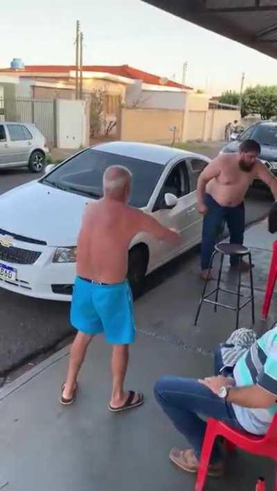 Mods do sub foram filmados resolvendo suas diferenças