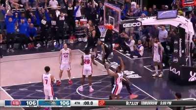 [Highlight] Wendell Carter Jr. tips it in at the buzzer to defeat the Pistons
