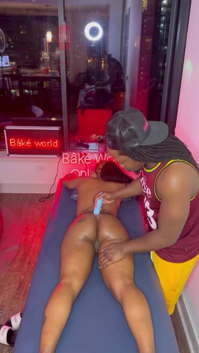 HoeSki get a bake world baddie freaky massage