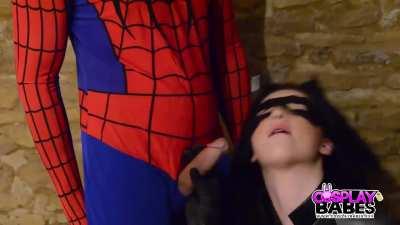 Spiderman gives big cock Curvy Catwoman Cosplayer Whore