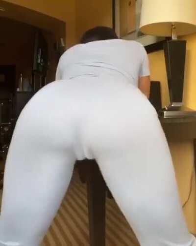 queen arri and her phat pussy