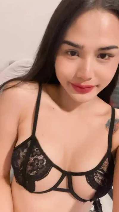 I think with this angle and lighting, my boobs look inviting..??🥰🥰😉😉💦