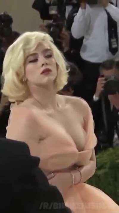 Billie Eilish and her massive tits