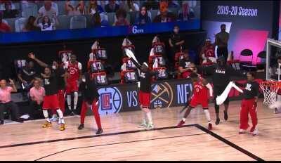 [Highlight] Raptors bench vs 76ers bench battles