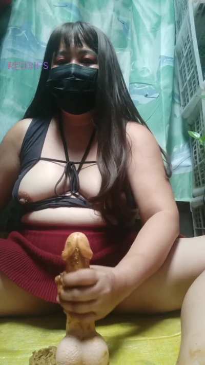 I got the best lube coming out of my ass [F]