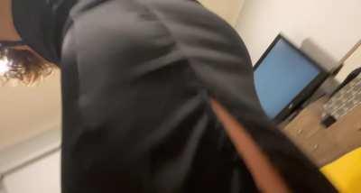 Just a little peek up mummy’s nightie 😇