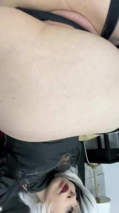 I'm the kind of girl that doesn't let you cum outside