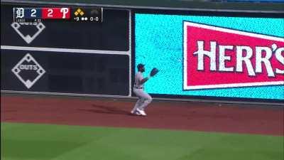 [Highlight] [Highlight] Kody Clemens walks off the Tigers with an RBI single