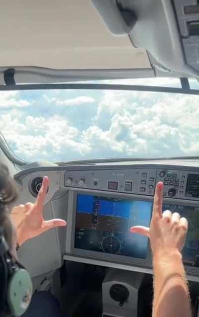 Commercial airline navigation