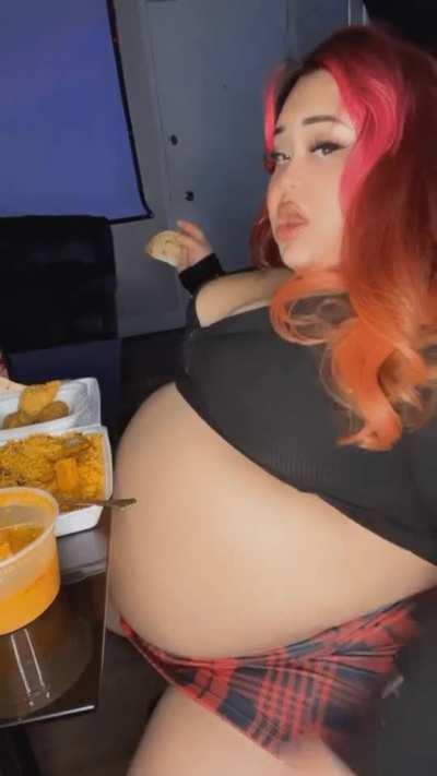 Stuffed for breakfast, stuffing for lunch, guess what I'm doing for dinner later? 😘