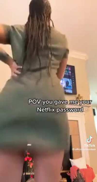 Move Bitch I Can&rsquo;t See My Show