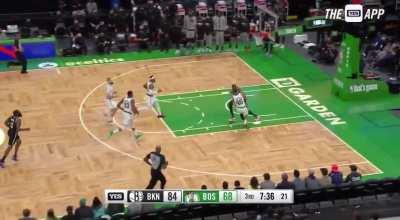 [Highlight] Celtics can’t convert on the 4 on 1 fastbreak