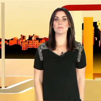 LARISSA ERTHAL GOSTOSINHA DE CALÇA JEANS APERTADINHA 🤤🤤🤤