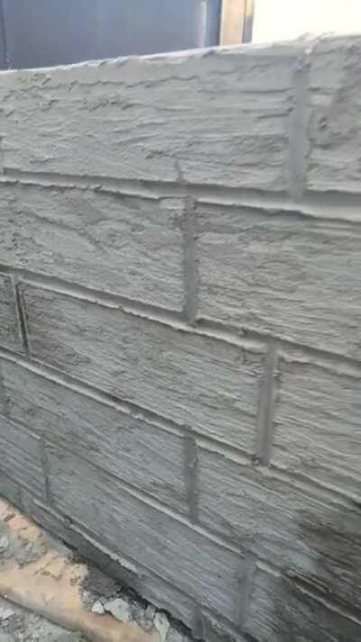 Готовлюсь к ярмаке сделал такой горшок из пенопласта. Еще надо докрасить его как досохнет. Думаю сделать потом стены такие у дома.