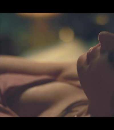 Nargis Fakhri [Tatlubaaz - Season 1 Episode 1]