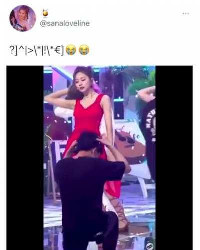 Knee Bender meets Ass Grabber!