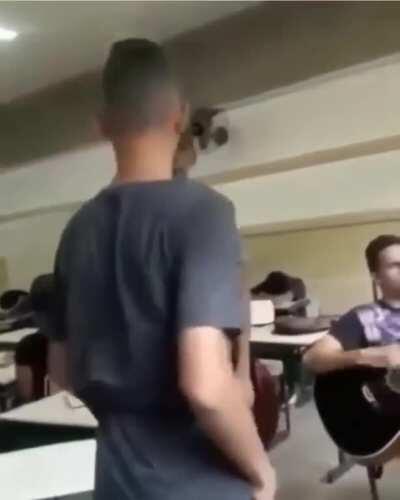 Exposed nesse fake, Orochinho