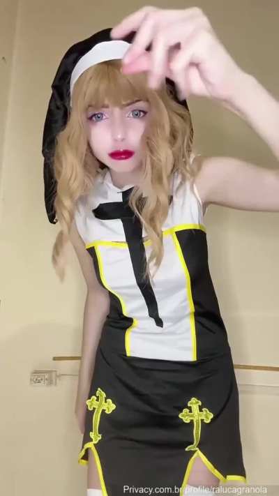 Achei esse video com velocidade reduzida. Achei interessante, vai que curtam.