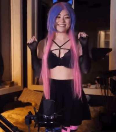 Jeannie / Potasticp’s silvervale cosplay