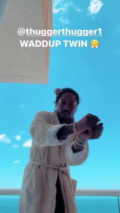 King Pluto got moves 🥵😂