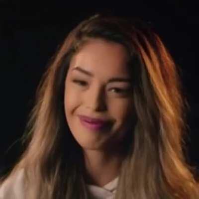 Dame Da Ne, but Rae sings it