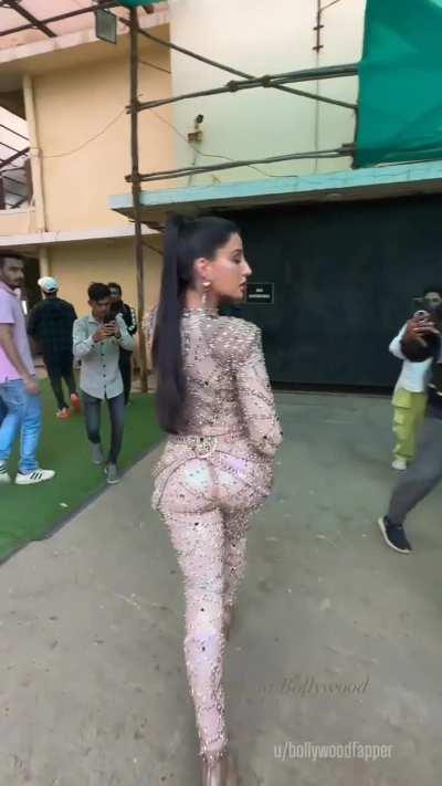 Nora Fatehi's thicc ass jiggling in slo-mo 