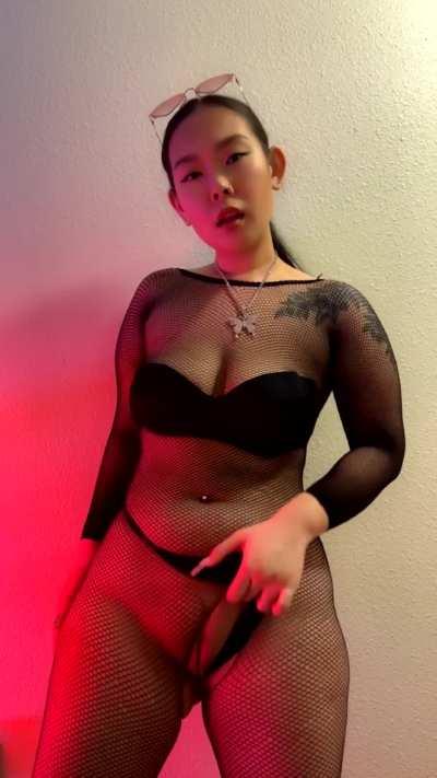 I want you to go all out while eating my pussy -don’t be shy 