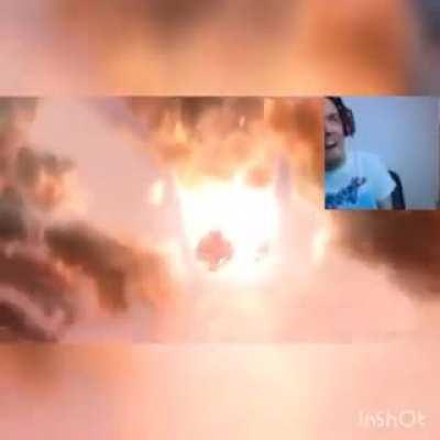 Dinosaurs when they see the asteroid coming down