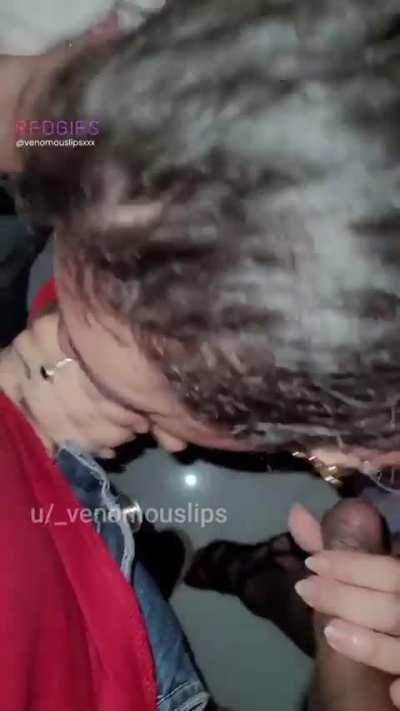 I was curious to go to a glory hole...I ended up calling everyone inside and getting a blowbang!