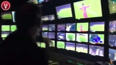 Old But Gold - TV Control after Sergei Roberto’s goal (La Remontada)