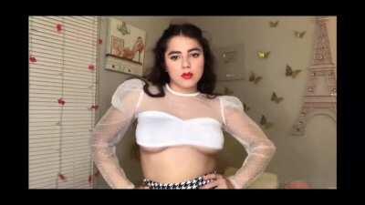 A goddess 🤤🤯🤲