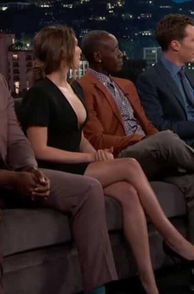 Elizabeth Olsen's iconic black dress on Jimmy Kimmel