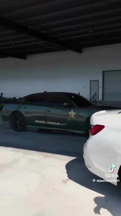 What you will do if a sheriff with repossessed modded Scat Pack catch’s you in stolen car?