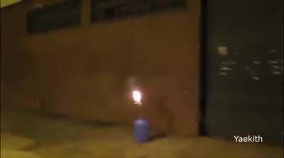 Advertencia de audio un poco saturado