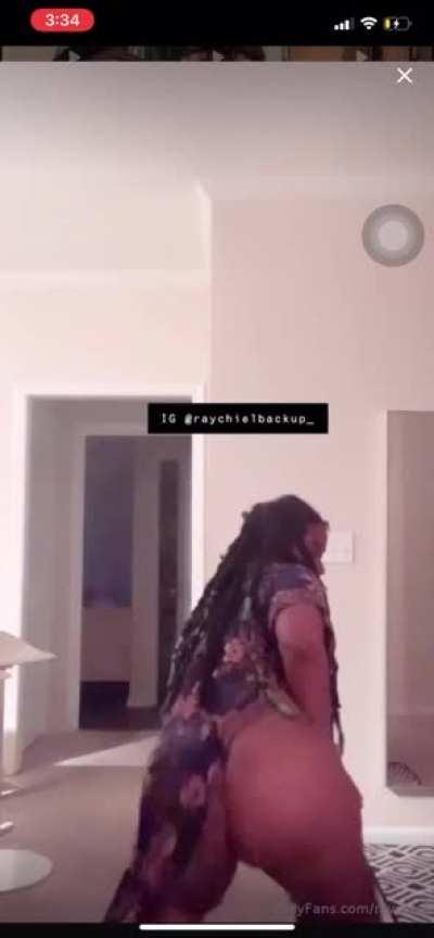 see how it moves😫