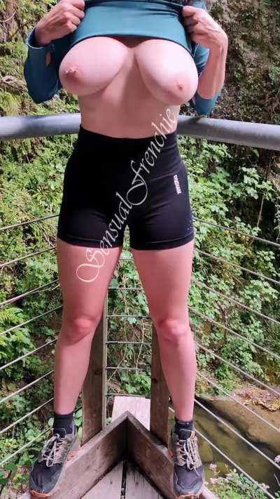 Tried to show more, but some guy just had to turn towards me right away