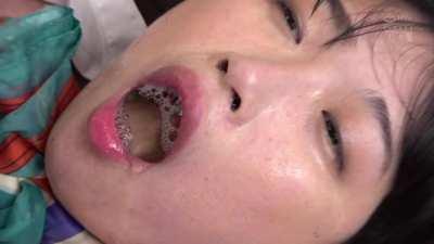 Swallowing piss with an open mouth like a toilet flush (JAV) (part 4/6)