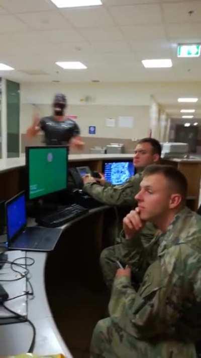 No no, I must be dreaming .