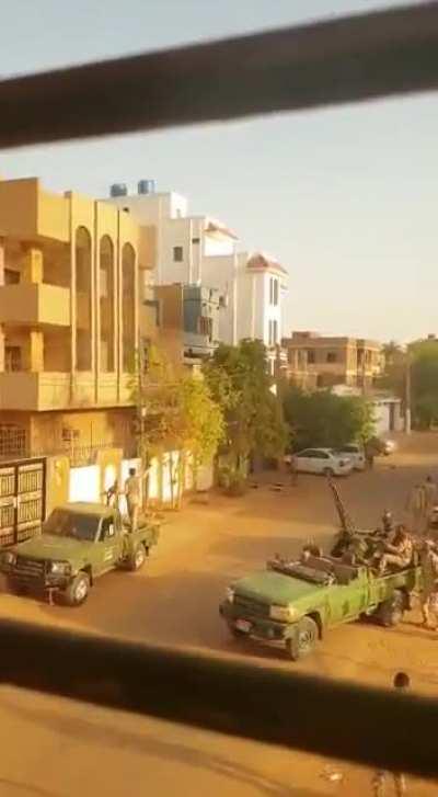 Footage of RSF AA trying to shoot down Sudanese Air Force aviation