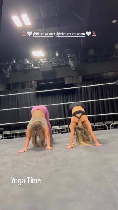 Tiffany Stratton and Trish Stratus