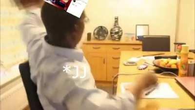 Deji's Cardio 'training' be like...